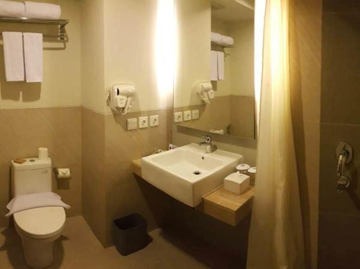 Hotel Swiss-Belcourt Bogor Exteriér fotografie
